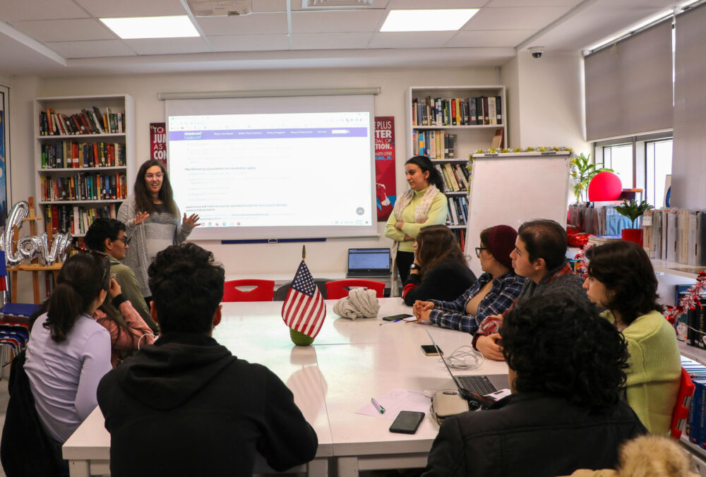 chi-phi-du-hoc-my-tu-lop-11-va-co-hoi-hoc-bong-thpt-my