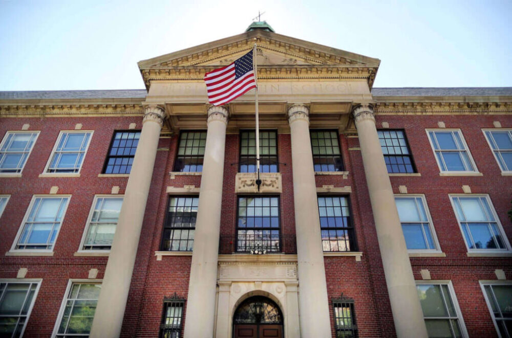 cac-loai-truong-khi-di-du-hoc-my-cap-3